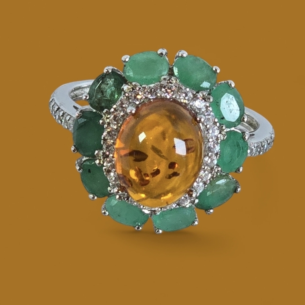 925 Sterling Silver Ring with Natural Amber & Emerald Gemstones
